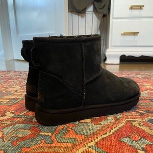 Ugg Classic Mini II